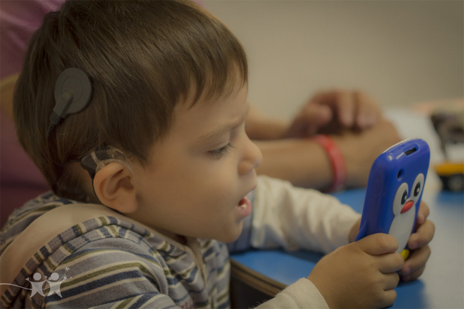 Support 12 kids with hearing loss in Medellin