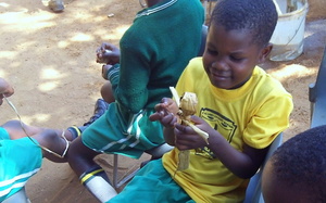 Making a doll from banana fibers