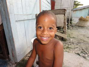 young child in Domingo Maiz