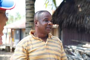 Parent Ben O'Solomon Speaks to School Visitors