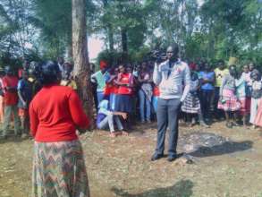 FOHLC Volunteer giving a talk on hygiene & Sex
