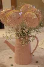 A Sweet Touch to Celebrate Birth