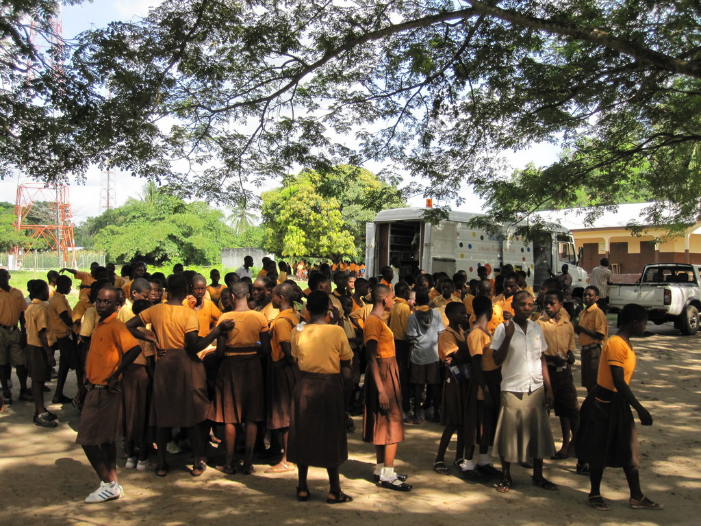 Hands-on computer classes for 1,800 Ghana children