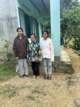 Loi with her sister Lua and Grandmother