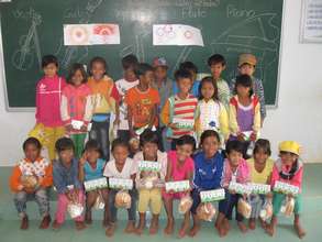 Rock-Paper-Scissors Son Tan Art Class