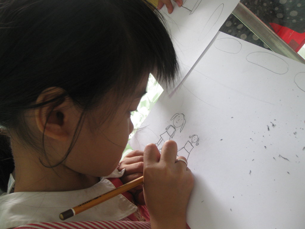 Art Mentorship for Poor Vietnamese Children