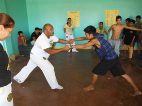Capoeira ! Hold my hands my friend !