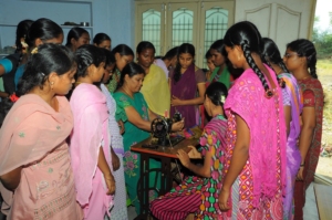 Adolescents are being taught stitching cloths