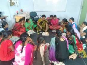 Learning blouse cutting work