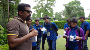 Dr. Modi explaining during the field to students.