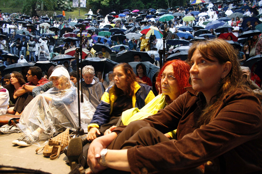 Poetry: peace-builder for 15000 Medellin citizens