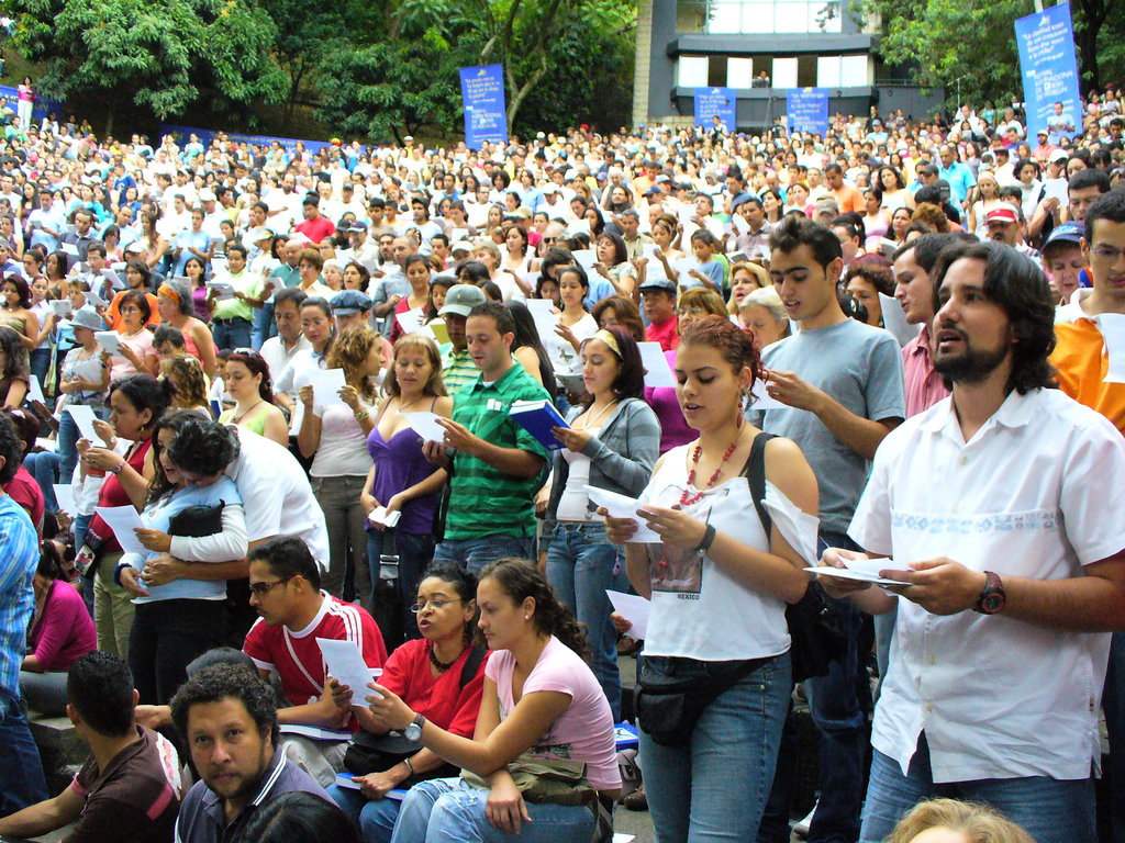 Poetry: peace-builder for 15000 Medellin citizens