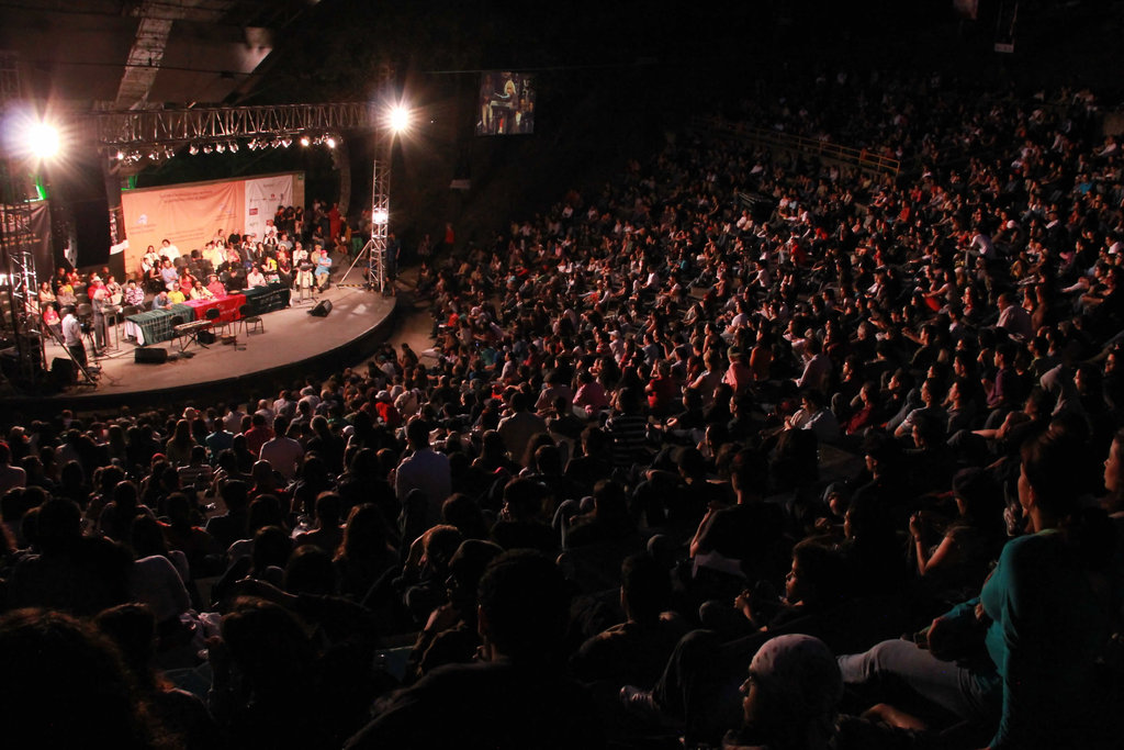 Poetry: peace-builder for 15000 Medellin citizens