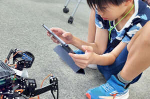 What movements can the hexapod be made to perform?