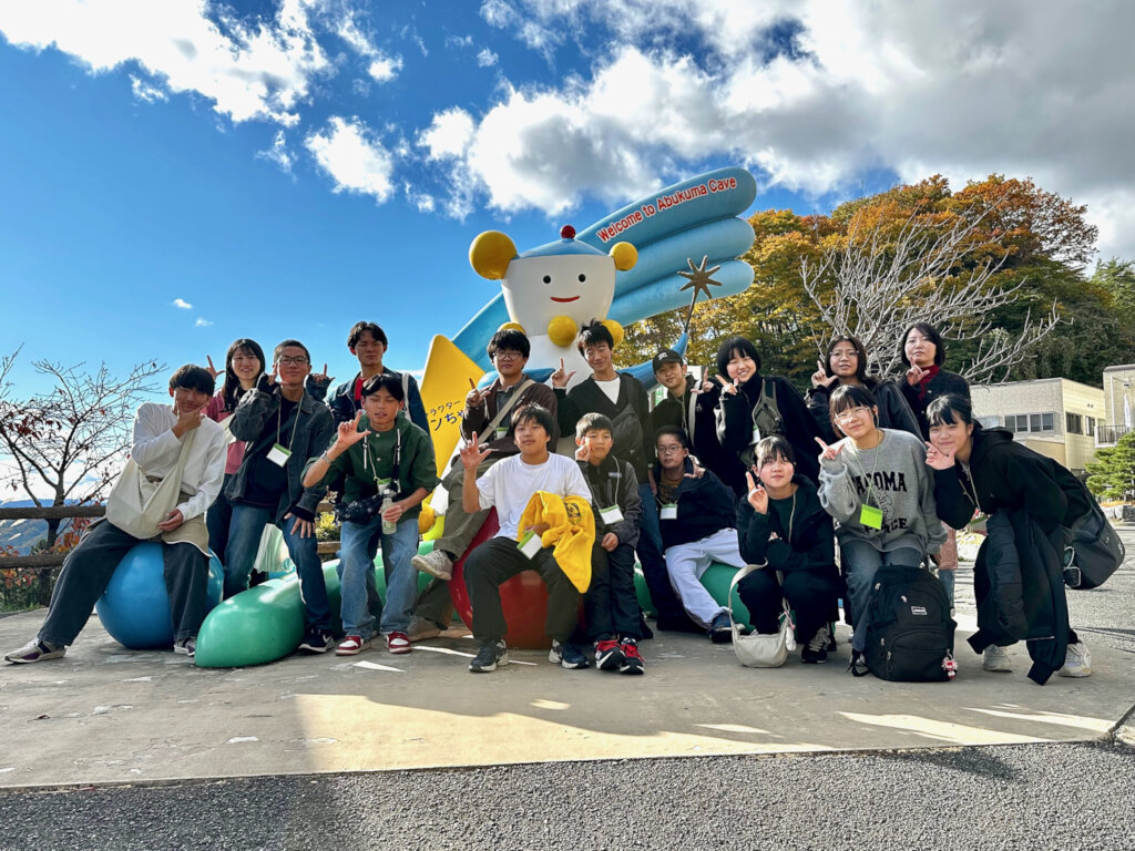 A photo with Tamura City's mascot, "Orion-chan"