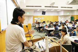 Mr. Hori tells the secret of pursuing knowledge
