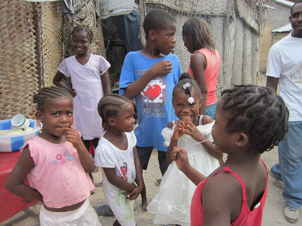 BE a doctor: Haiti's kids need life: Medical Care