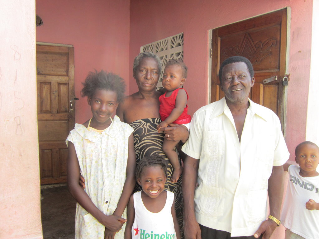 BE a doctor: Haiti's kids need life: Medical Care