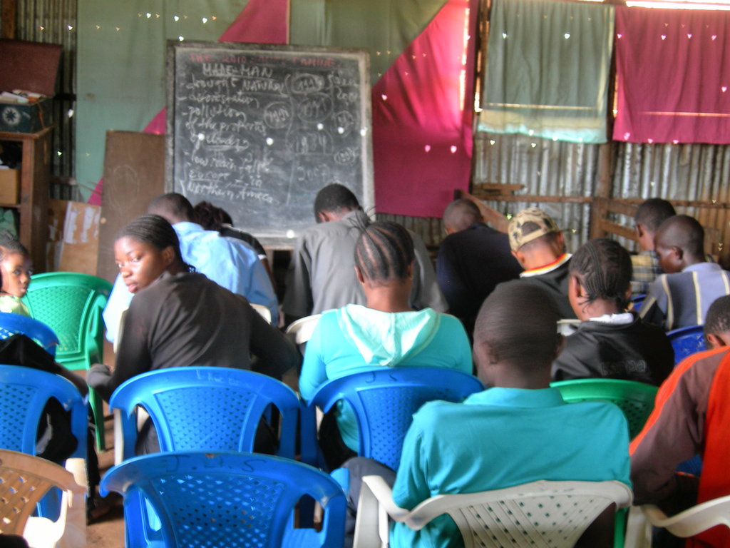 Help Refugees from Congo learn English and skills
