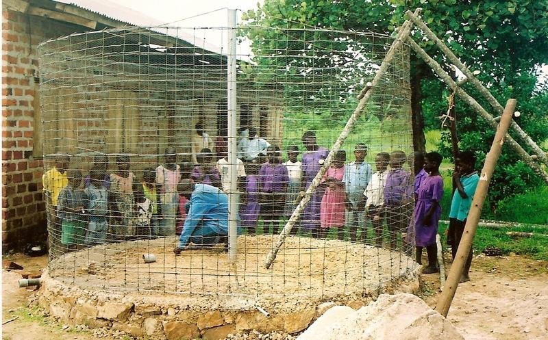 Provide piped water to 5000 people in Uganda