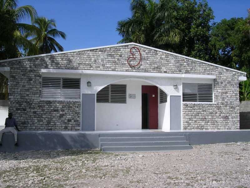 Pay a Haitian midwife's salary for one year at MN GlobalGiving