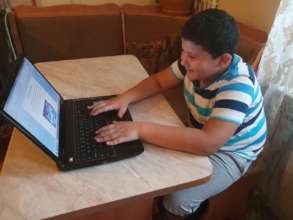 Children during online classes-2