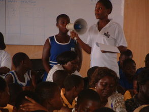 A female student making a contribution