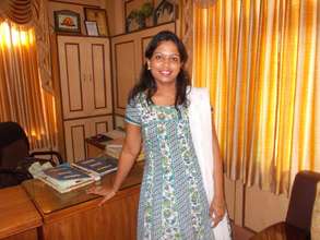 Help entrepreneurs in India start businesses.