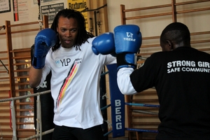 Edgar Davids vs. Onyango Sonko