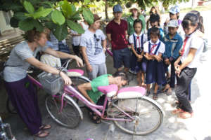 Jane and Stephen sharing their bike knowledge