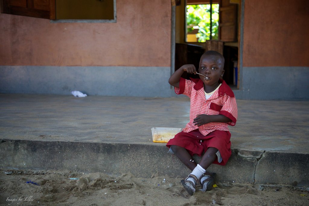 Feed a Hot Lunch to 320 Hungry Children in Nigeria