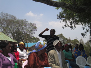 Jacob Okumu addressing Parents in Matasia