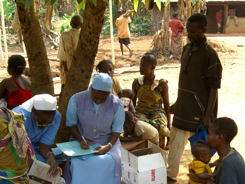 Improving the health of an indigenous Baka village