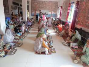 400 elderly mothers eat lunch dinner daily @Maitri