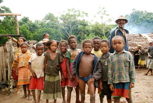 Local children in Tsagnoria village