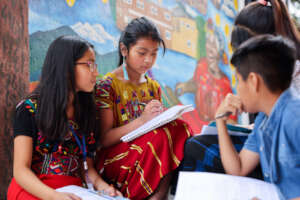 Susana (center) at Colegio Horizontes