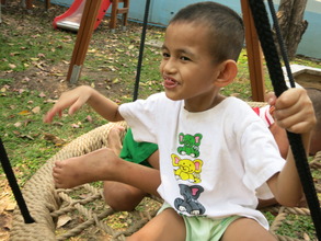 smiles & fun on the swing!