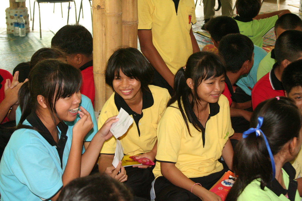 Train 100 Thai youth at risk of human trafficking
