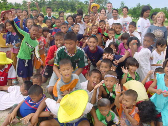 Train 100 Thai youth at risk of human trafficking