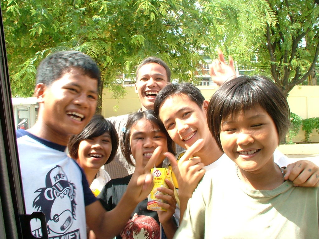 Train 100 Thai youth at risk of human trafficking