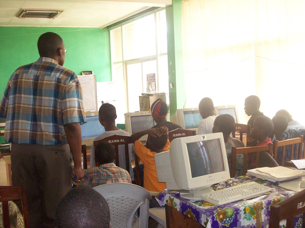 Help Provide Basic Computer Training For Youths