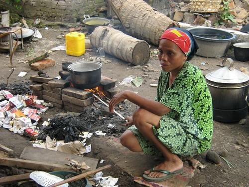 Clean Water and Food for Earthquake Survivors