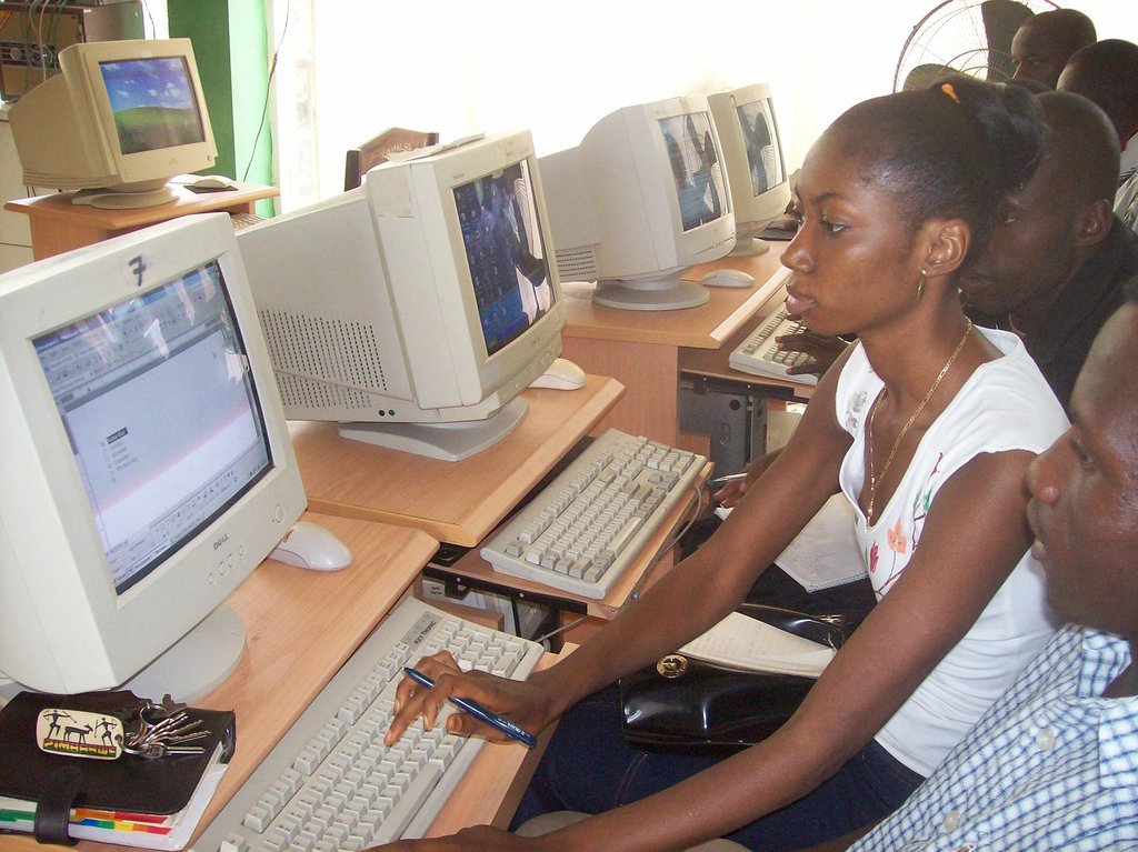 Help Provide Computer Lab for Training 100 Youths