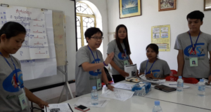 Orientation workshop for scholarship recipients.