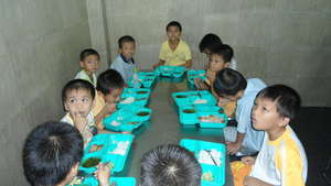 Brown Bag Lunch Day for Kids in Vietnam