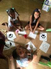 Kids learning about footprints