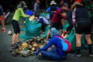 Beach clean up at Corcovado Park