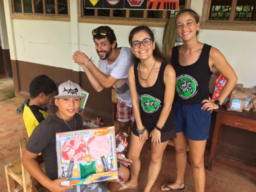 Our seaturtle team at the school/ Xmas party