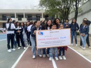 CH Mexico entrepreneurs give back to students