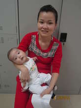 Little Khang with mom